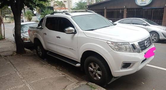 NISSAN FRONTIER 2.3 16V TURBO DIESEL LE CD 4X4 AUTOMÁTICO NISSAN FRONTIER 2.3 16V TURBO DIESEL LE CD 4X4 AUTOMÁTICO